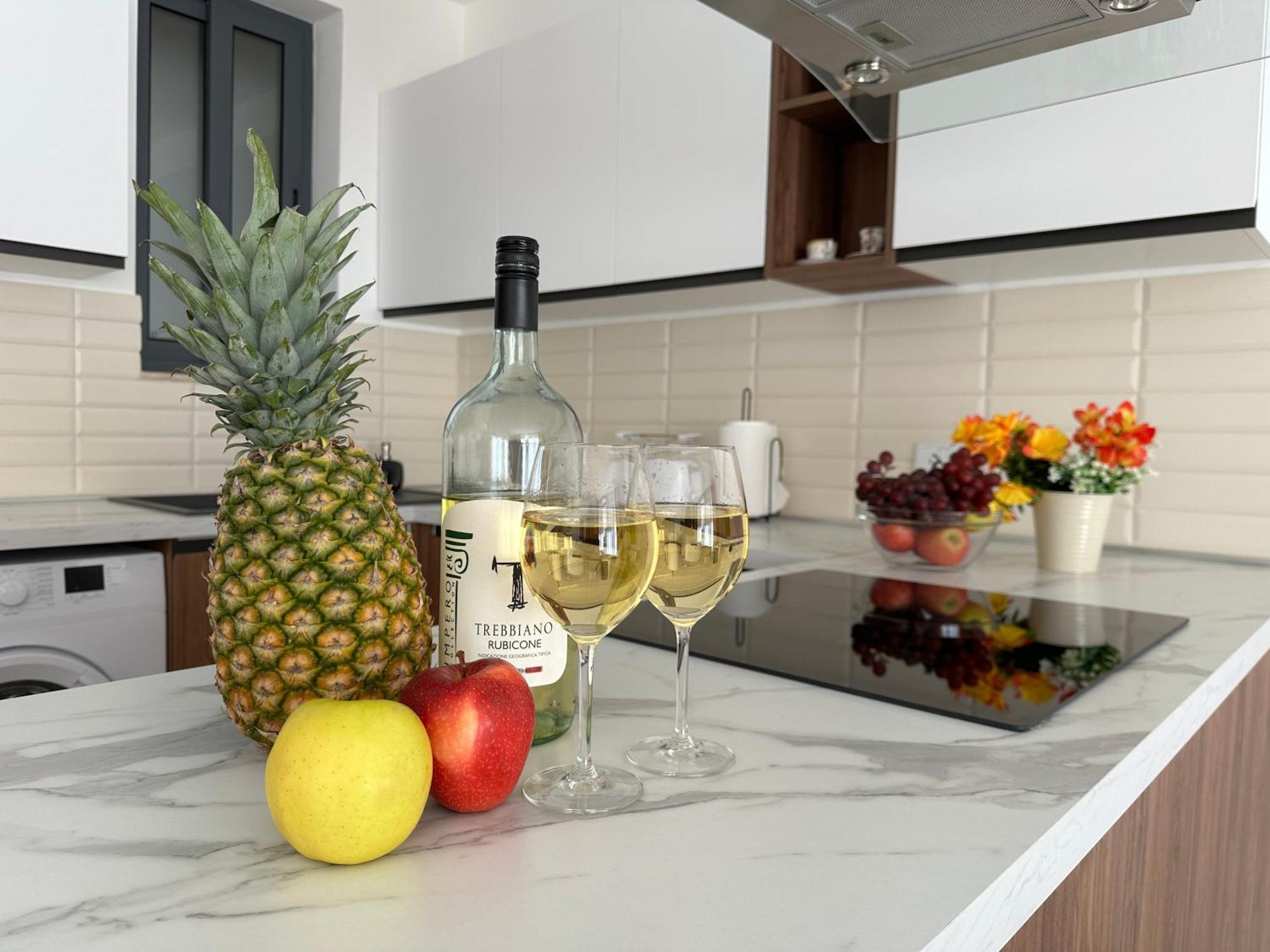 New, Airy And Spacious Apartment In Mellieħa Buitenkant foto