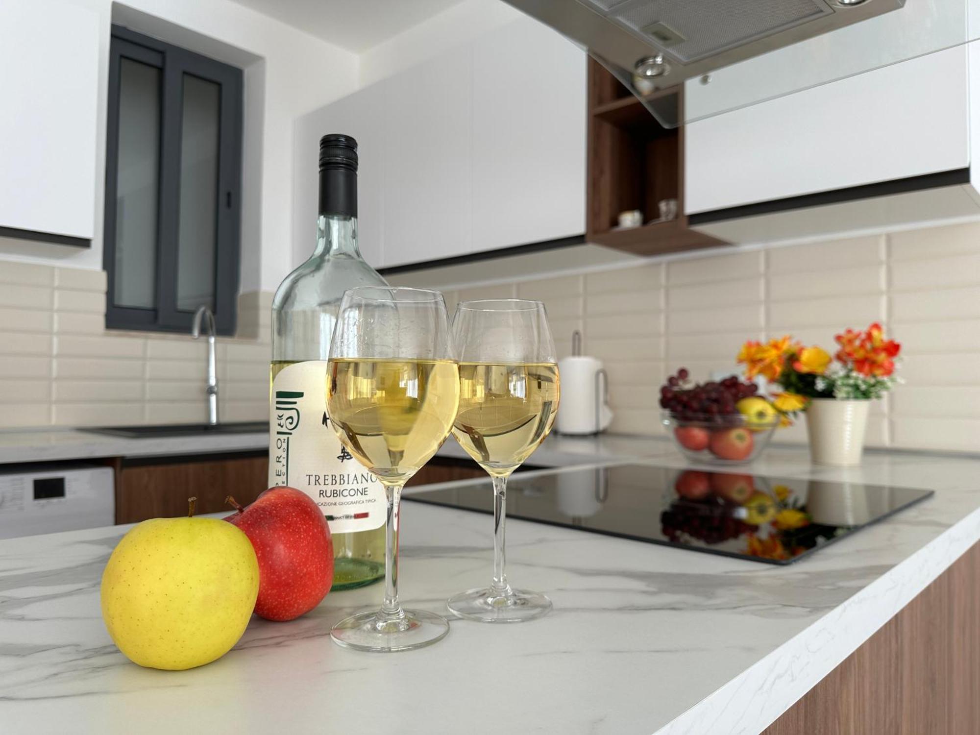 New, Airy And Spacious Apartment In Mellieħa Buitenkant foto