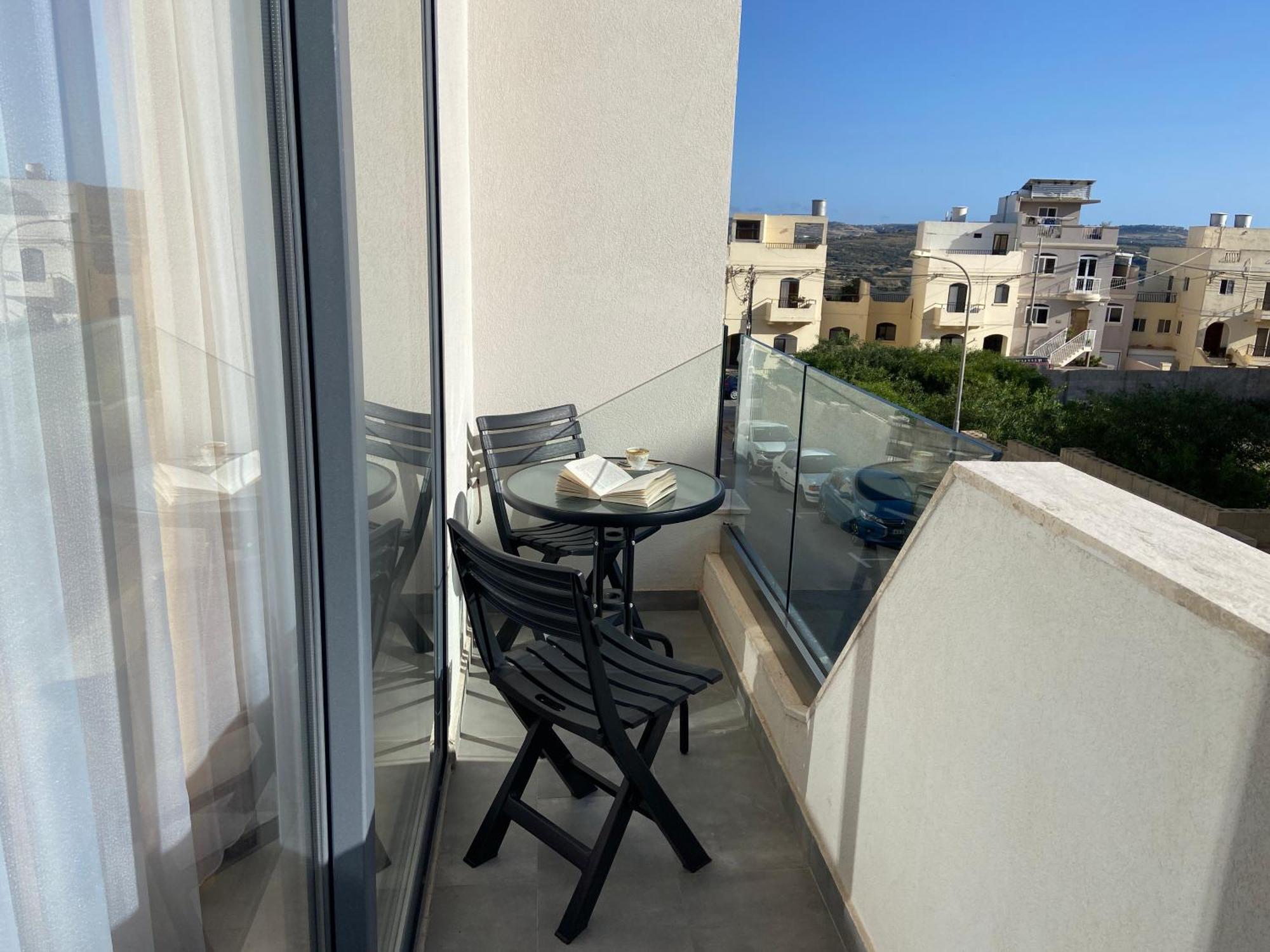 New, Airy And Spacious Apartment In Mellieħa Buitenkant foto